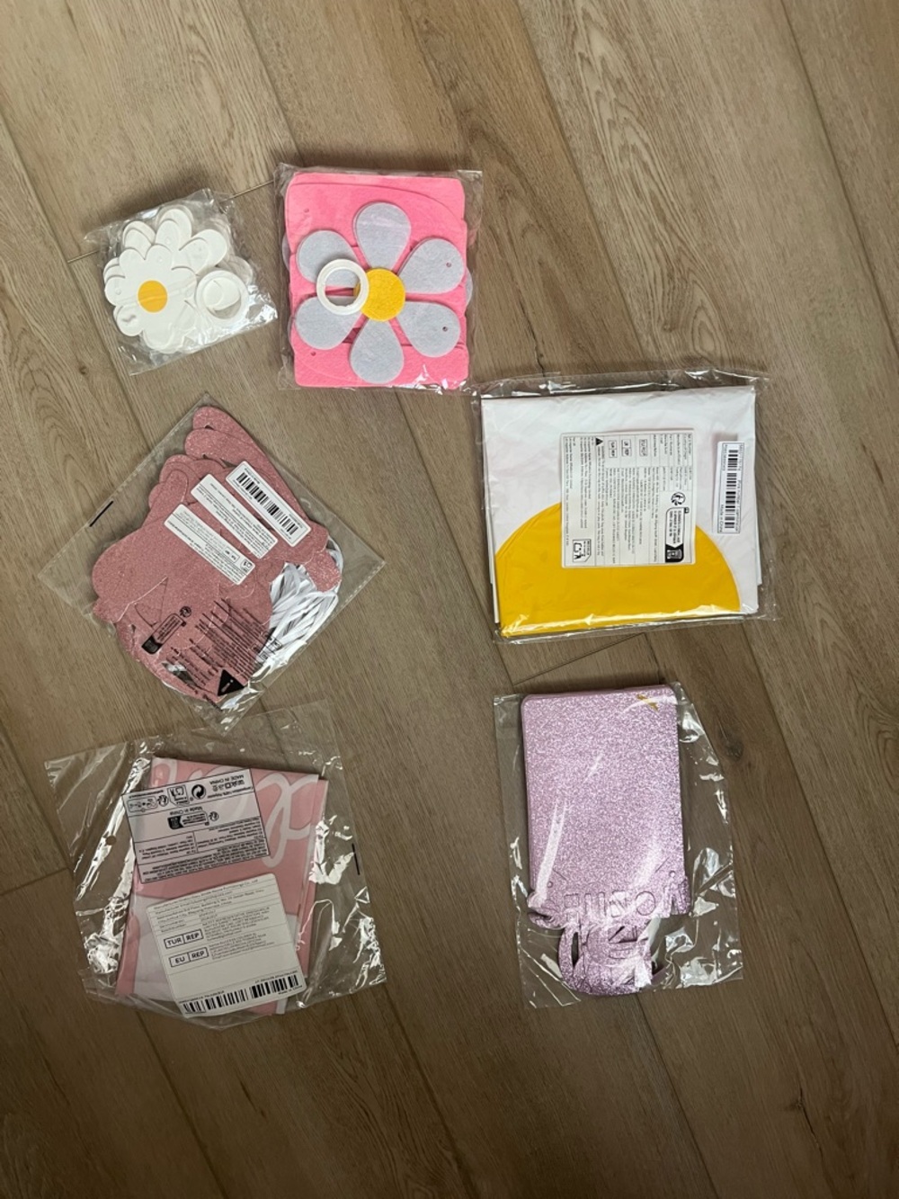 Baby girl, first birthday party decorations